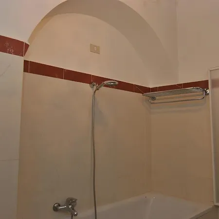 95 In Oda ve Kahvaltı 3*